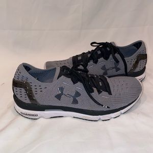 UNDER ARMOR knit sneakers
